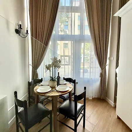 Easy Rent- Etiuda Chopina 22 Citycenter, 24h Check-in Apartment Lublin