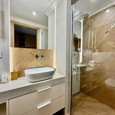 Apartment Easy Rent- Etiuda Chopina 22 Citycenter, 24h Check-in