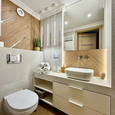 Easy Rent- Etiuda Chopina 22 Citycenter, 24h Check-in Apartment Lublin